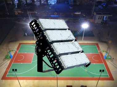 Quali tipi di luci da stadio a LED vengono utilizzate per l'illuminazione spo...
